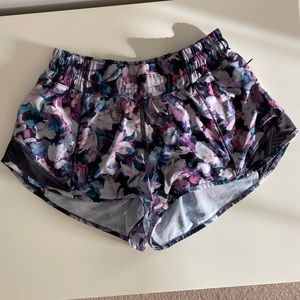 Lululemon hotty hot short ii 4